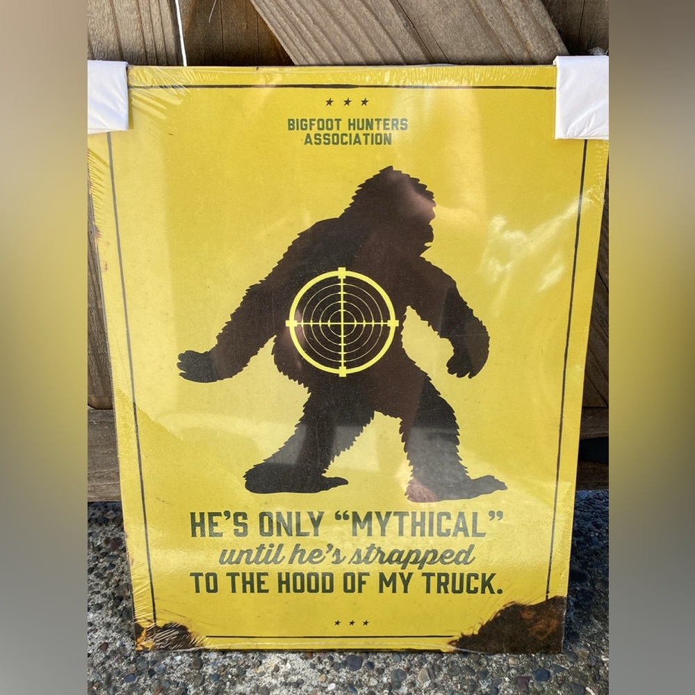 Bigfoot Sign Funny home decor New in packaging